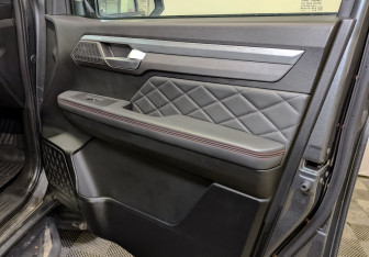 Подержанный автомобиль JAC T9 2024 года (25 фото)