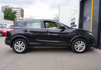 Подержанный автомобиль Nissan Qashqai 2018 года (4 фото)