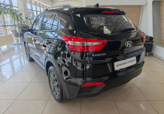 Подержанный автомобиль Hyundai Creta 2021 года (7 фото)