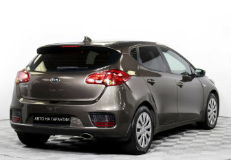 Подержанный автомобиль Kia Ceed Hatchback 2017 года (5 фото)