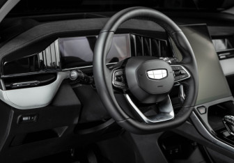 Новый Geely Atlas 2026 (12 фото)