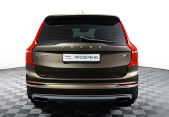 Подержанный автомобиль Volvo XC90 2018 года (6 фото)