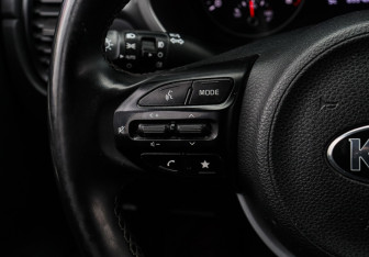 Подержанный автомобиль Kia Rio Hatchback 2020 года (21 фото)