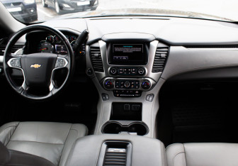 Подержанный автомобиль Chevrolet Tahoe 2016 года (11 фото)