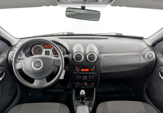 Подержанный автомобиль LADA (ВАЗ) Largus Wagon 2018 года (14 фото)