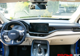 Подержанный автомобиль Haval F7 2022 года (9 фото)