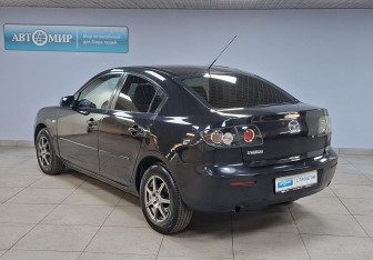Подержанный автомобиль Mazda 3 Sedan 2008 года (7 фото)