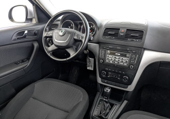 Подержанный автомобиль Skoda Yeti 2013 года (27 фото)