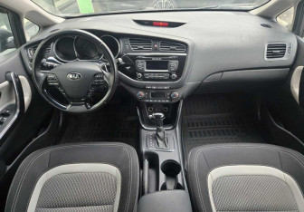 Подержанный автомобиль Kia Ceed Wagon 2013 года (9 фото)