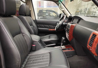 Подержанный автомобиль Nissan Patrol 2005 года (10 фото)