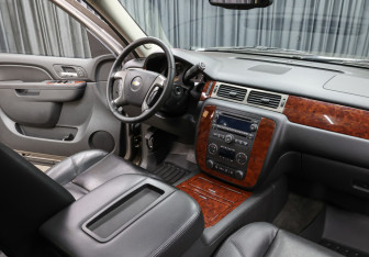 Подержанный автомобиль Chevrolet Tahoe 2013 года (10 фото)