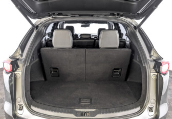 Подержанный автомобиль Mazda CX-9 2018 года (27 фото)