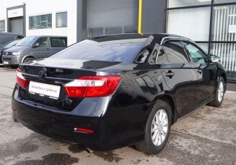 Подержанный автомобиль Toyota Camry Sedan 2014 года (5 фото)