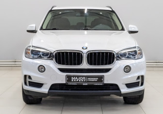 Подержанный автомобиль BMW X5 2018 года (2 фото)
