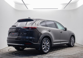 Подержанный автомобиль Mazda CX-9 2021 года (5 фото)