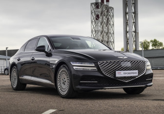 Подержанный автомобиль Genesis G80 2021 года (4 фото)