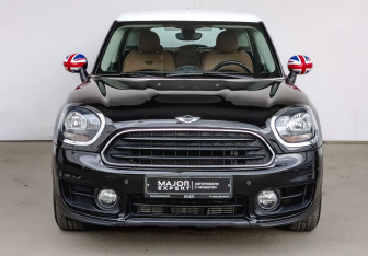 Подержанный автомобиль MINI Countryman 2018 года (2 фото)
