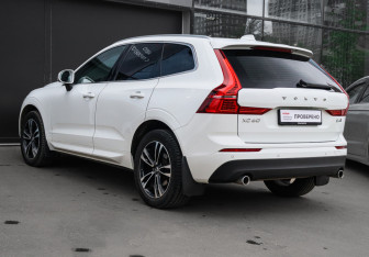 Подержанный автомобиль Volvo XC60 2019 года (6 фото)