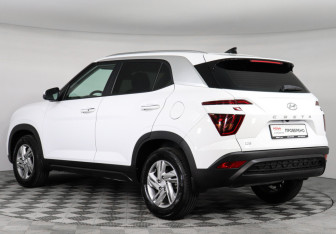 Подержанный автомобиль Hyundai Creta 2022 года (7 фото)