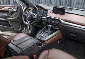 Подержанный автомобиль Mazda CX-9 2020 года (11 фото)