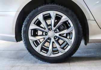 Подержанный автомобиль Audi A6 Sedan 2015 года (27 фото)