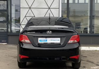Подержанный автомобиль Hyundai Solaris Sedan 2016 года (6 фото)