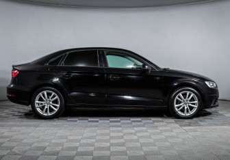 Подержанный автомобиль Audi A3 Sedan 2015 года (4 фото)
