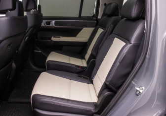 Подержанный автомобиль Hyundai Santa Fe 2025 года (11 фото)