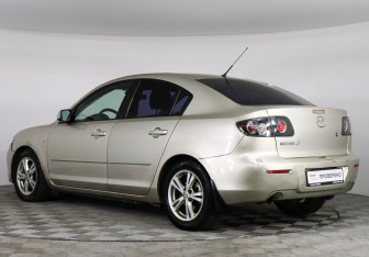 Подержанный автомобиль Mazda 3 Sedan 2007 года (4 фото)