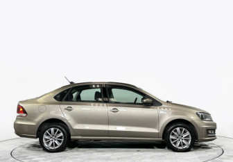 Подержанный автомобиль Volkswagen Polo Sedan 2018 года (4 фото)