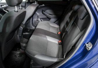 Подержанный автомобиль Ford Focus Sedan 2012 года (13 фото)