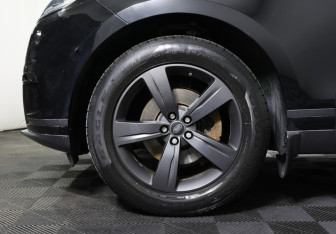 Подержанный автомобиль Land Rover Range Rover Velar 2017 года (26 фото)