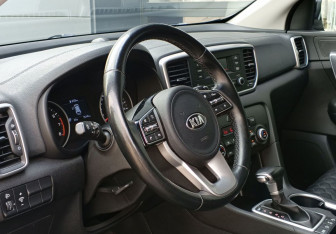 Подержанный автомобиль Kia Sportage 2021 года (11 фото)