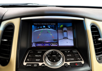 Подержанный автомобиль Infiniti QX50 2014 года (26 фото)