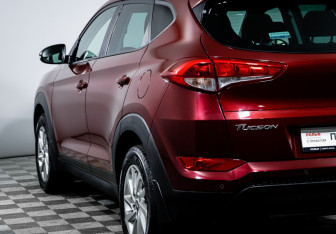 Подержанный автомобиль Hyundai Tucson 2016 года (18 фото)