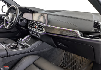 Подержанный автомобиль BMW X6 2021 года (13 фото)