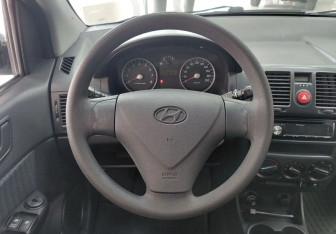 Подержанный автомобиль Hyundai Getz 2005 года (13 фото)