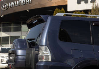 Подержанный автомобиль Mitsubishi Pajero 2007 года (24 фото)