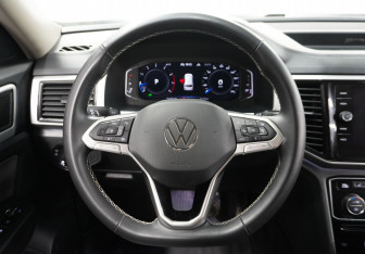 Подержанный автомобиль Volkswagen Teramont 2021 года (12 фото)