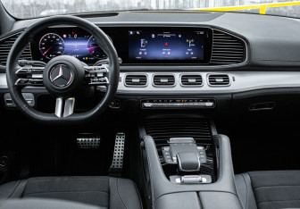 Подержанный автомобиль Mercedes-Benz GLE 2024 года (10 фото)