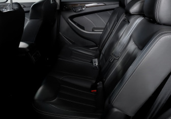 Подержанный автомобиль DongFeng 580 2021 года (10 фото)