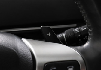 Подержанный автомобиль Toyota Verso 2014 года (15 фото)