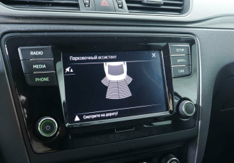 Подержанный автомобиль Skoda Rapid Liftback 2019 года (16 фото)