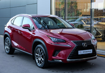 Подержанный автомобиль Lexus NX 2017 года (3 фото)