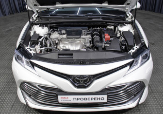 Подержанный автомобиль Toyota Camry Sedan 2020 года (9 фото)