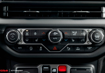 Новый Jeep Wrangler 2025 (12 фото)