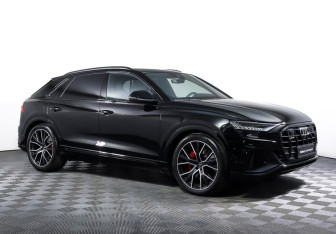 Подержанный автомобиль Audi SQ8 2019 года (3 фото)