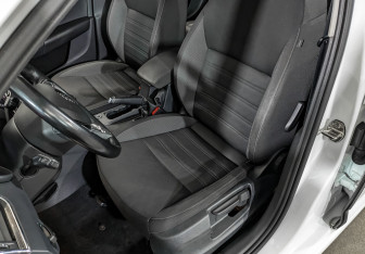 Подержанный автомобиль Skoda Octavia Liftback 2019 года (20 фото)