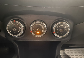 Подержанный автомобиль Mitsubishi Outlander 2010 года (16 фото)