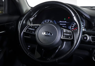 Подержанный автомобиль Kia Seltos 2020 года (13 фото)
